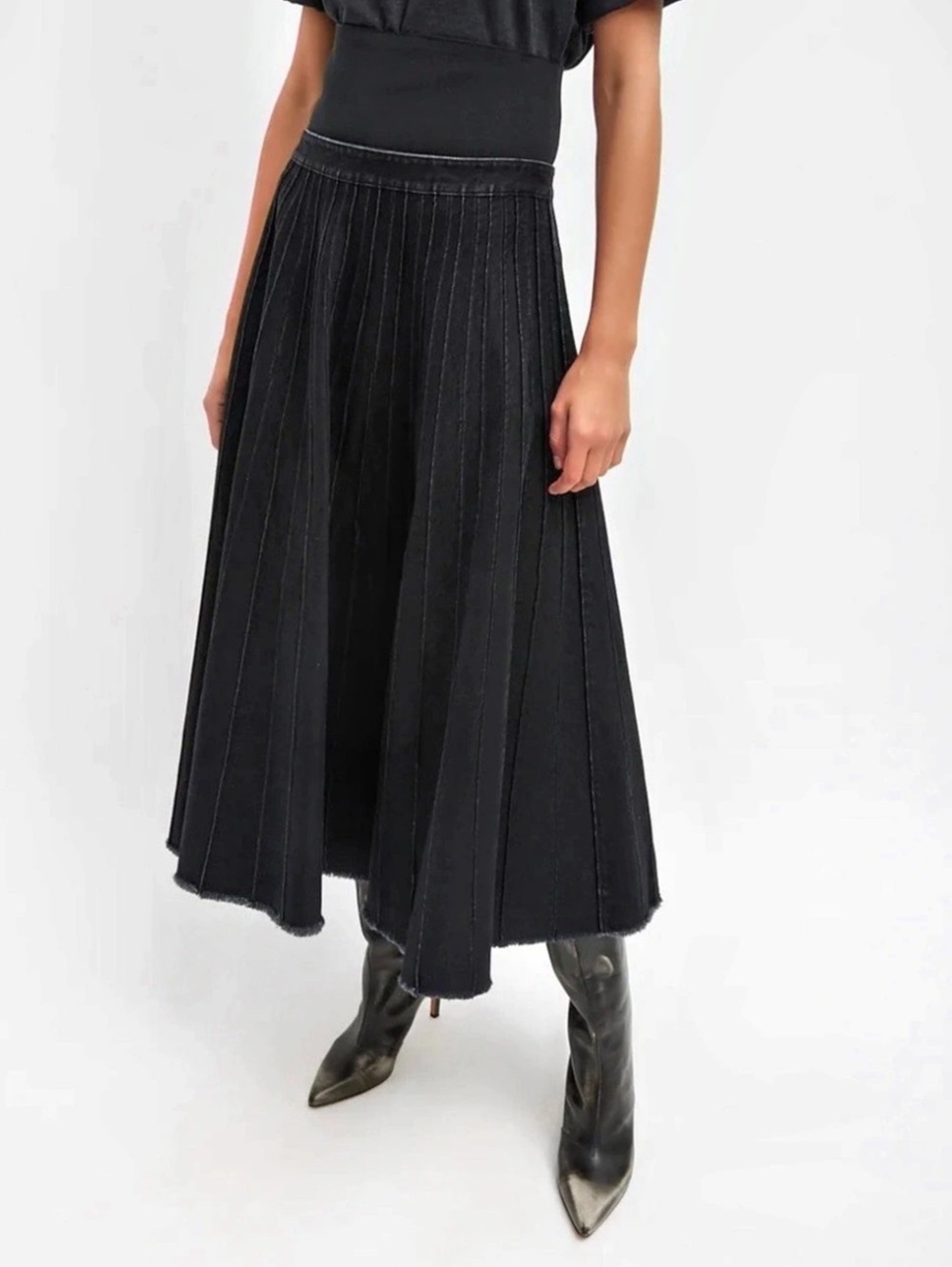 Tibi Vintage Black Denim Pintucked Denim Skirt Midi Skirt Size 4